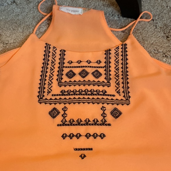 Blu Pepper tank top - Picture 4 of 4